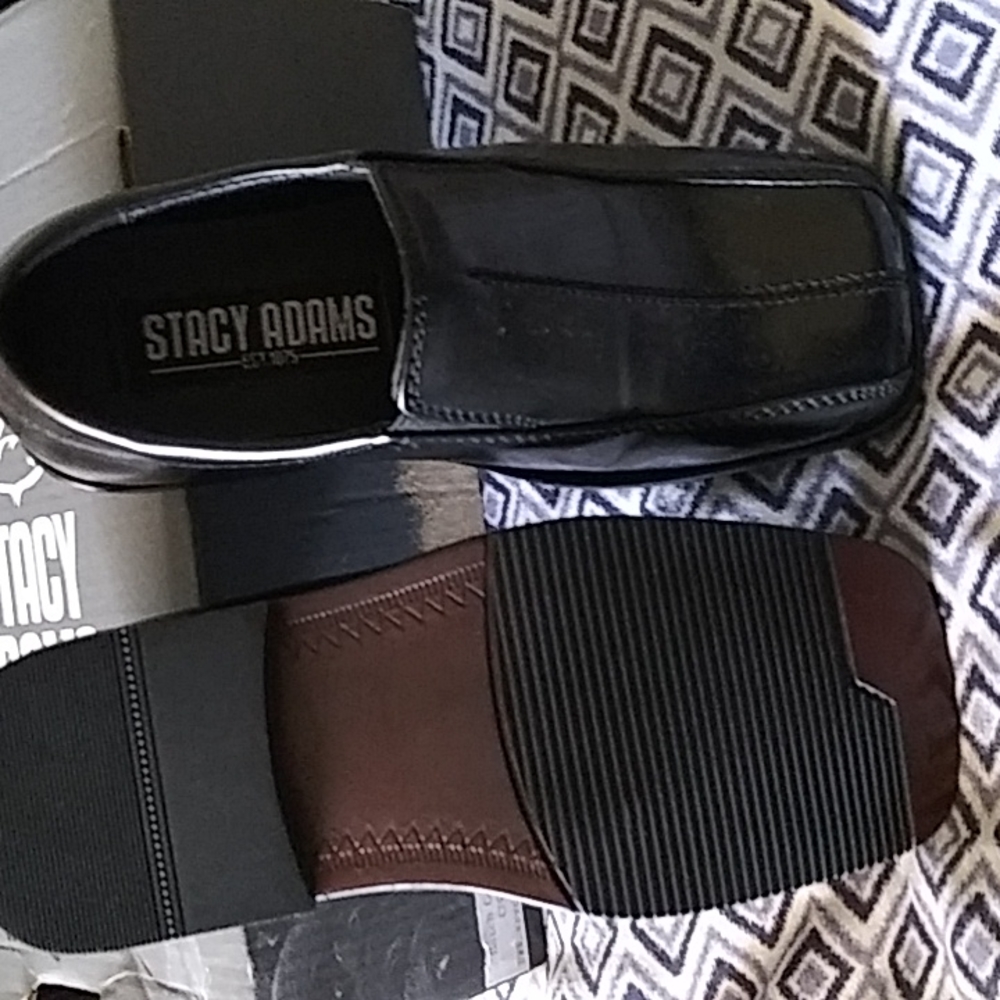 Shoes - Picture 2 of 5
